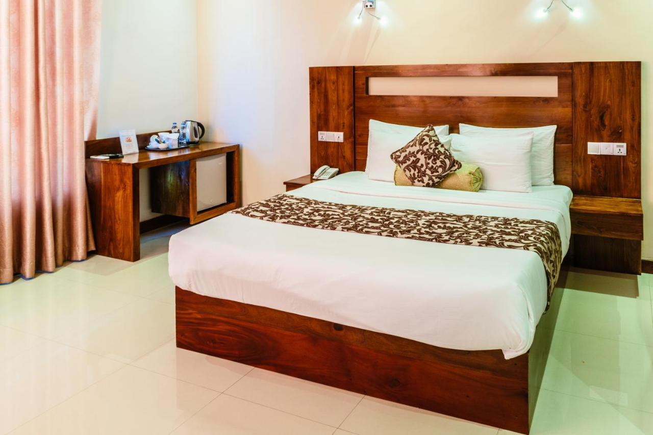 Rivendell Hotel Kandy Esterno foto