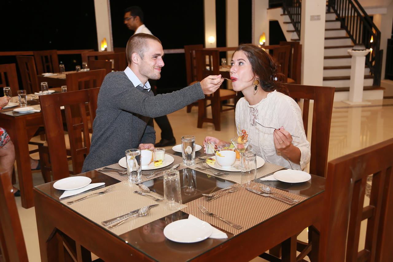 Rivendell Hotel Kandy Esterno foto